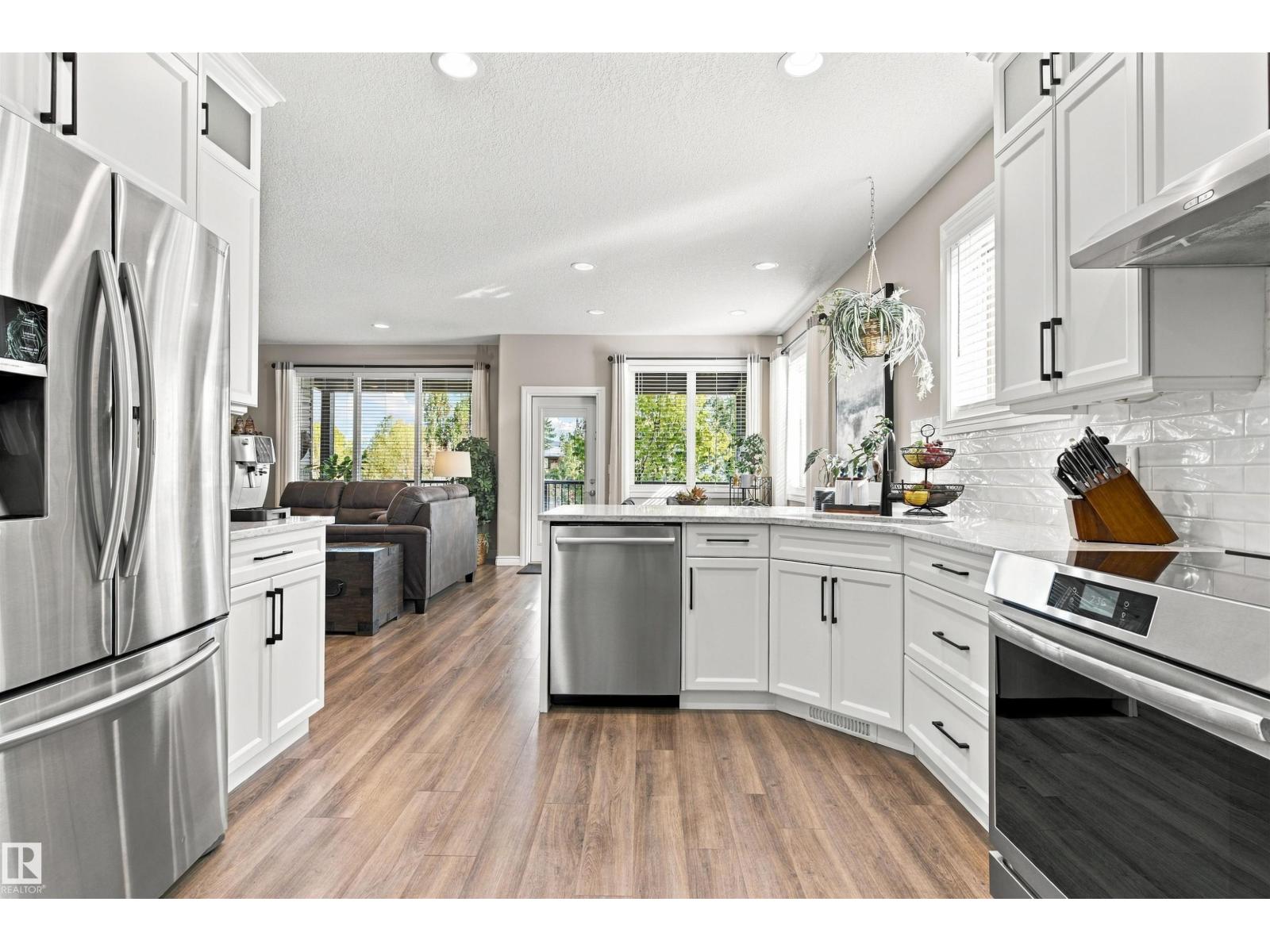 3611 61 Street, photo 18
