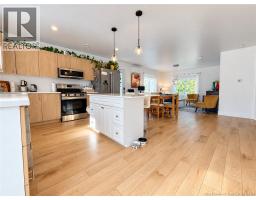 137 LeBlanc Avenue, photo 5