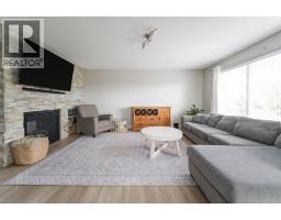 3pc Bathroom - 249 Thrush Street, Fort Mcmurray, AB T9K0L8 Photo 6