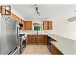 Bedroom - 6, 717 7 Street Veterans Way, Canmore, AB T1W2C4 Photo 6