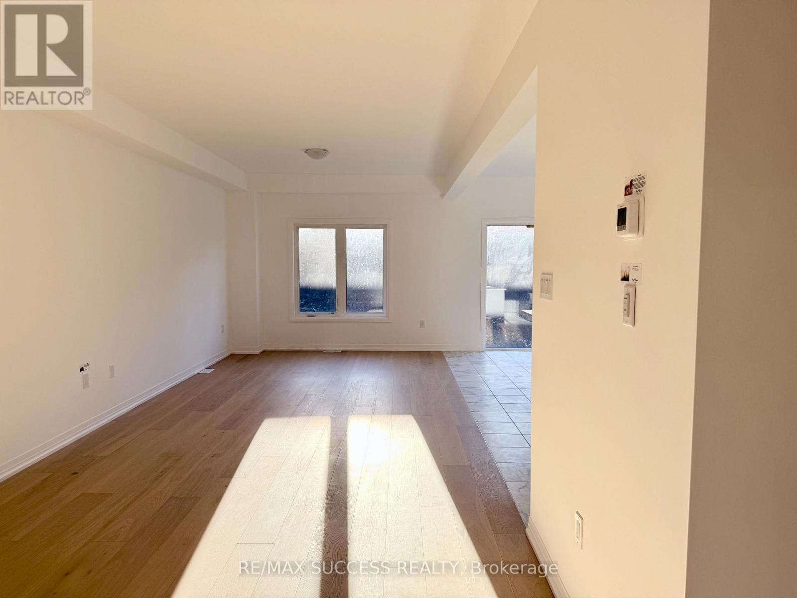 89 Flan Boulevard — photo 13