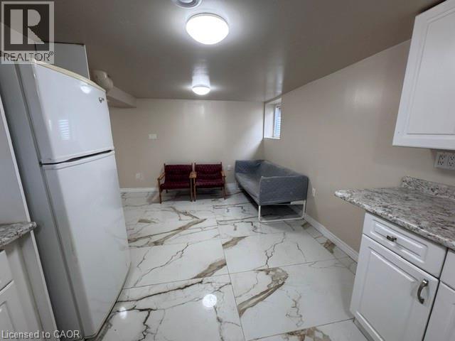 614 FENNELL Avenue E Unit# Lower, Hamilton — photo 3