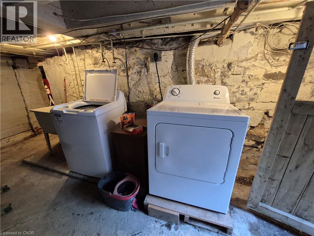 20 Carleton Street North — photo 24