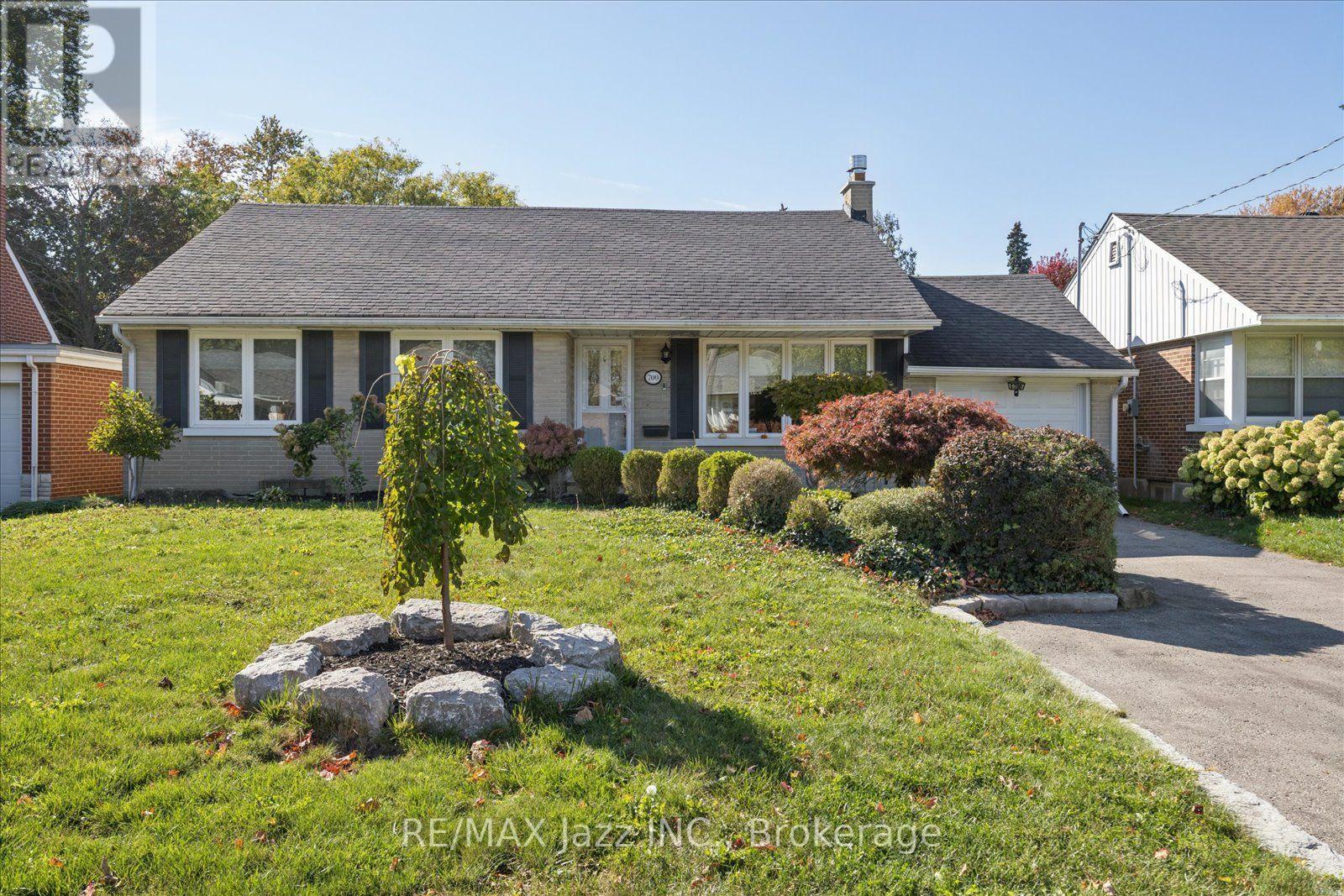 700 Grierson Street, Oshawa, ON