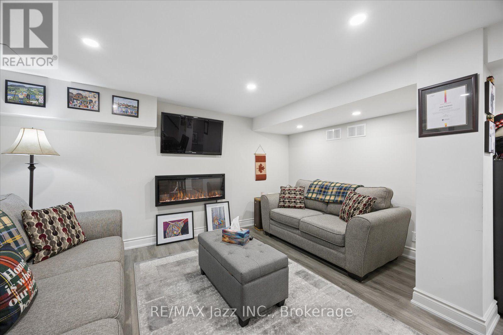 700 Grierson Street, Oshawa, ON photo 26