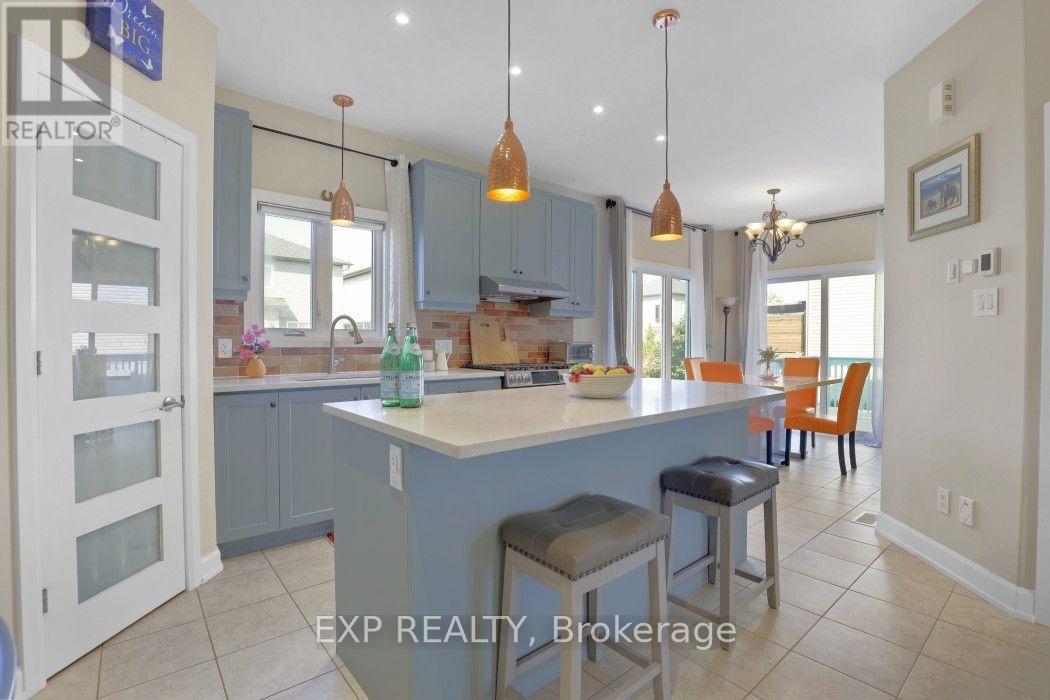 225 SUNSET CRESCENT - 11