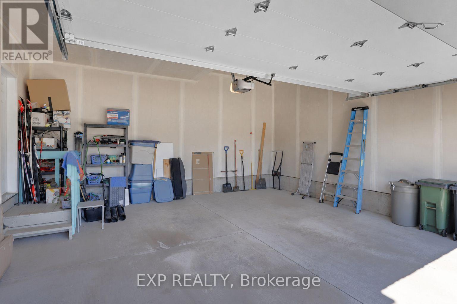 225 SUNSET CRESCENT - 39