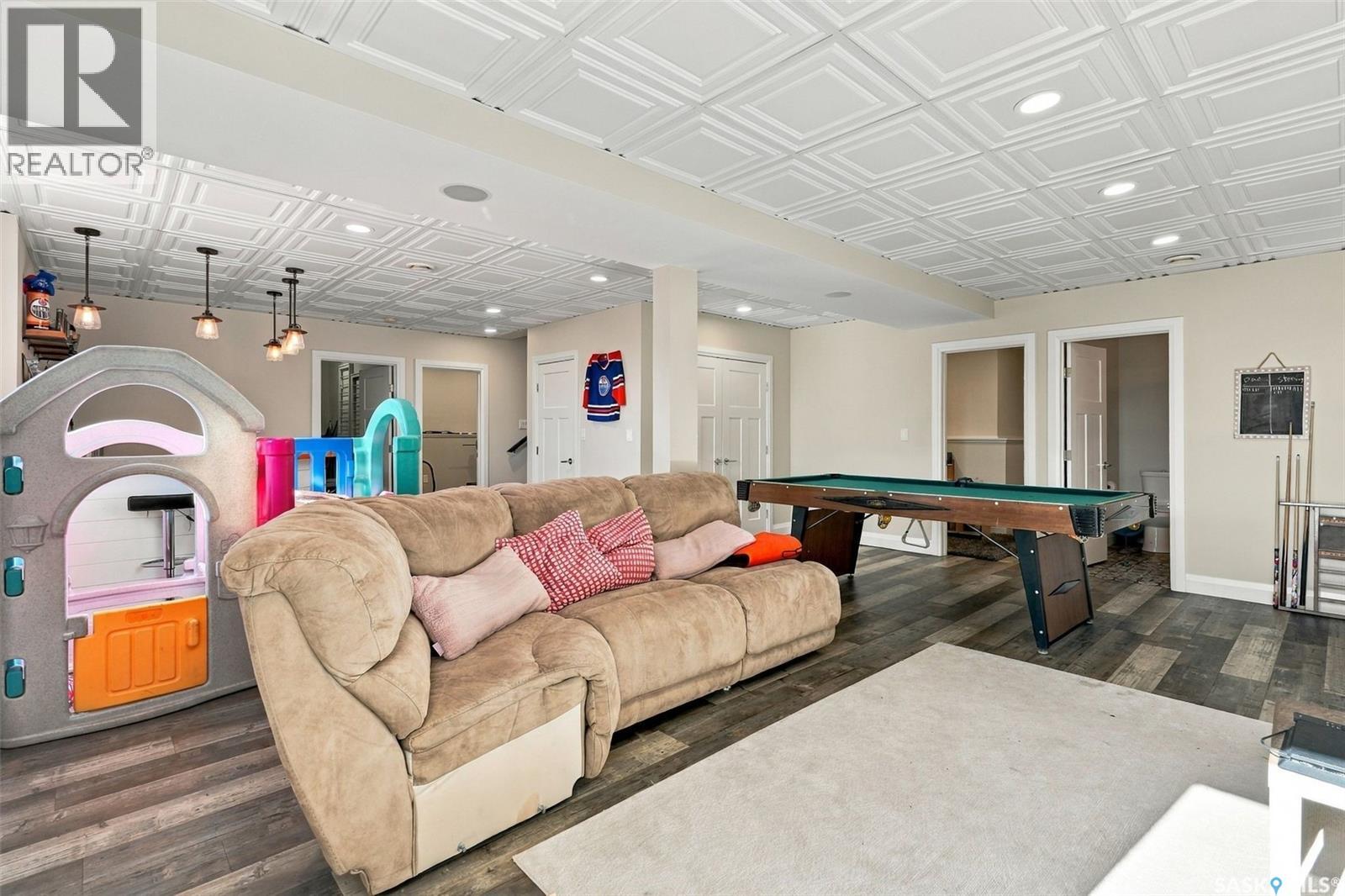 341 Haichert STREET W - 28