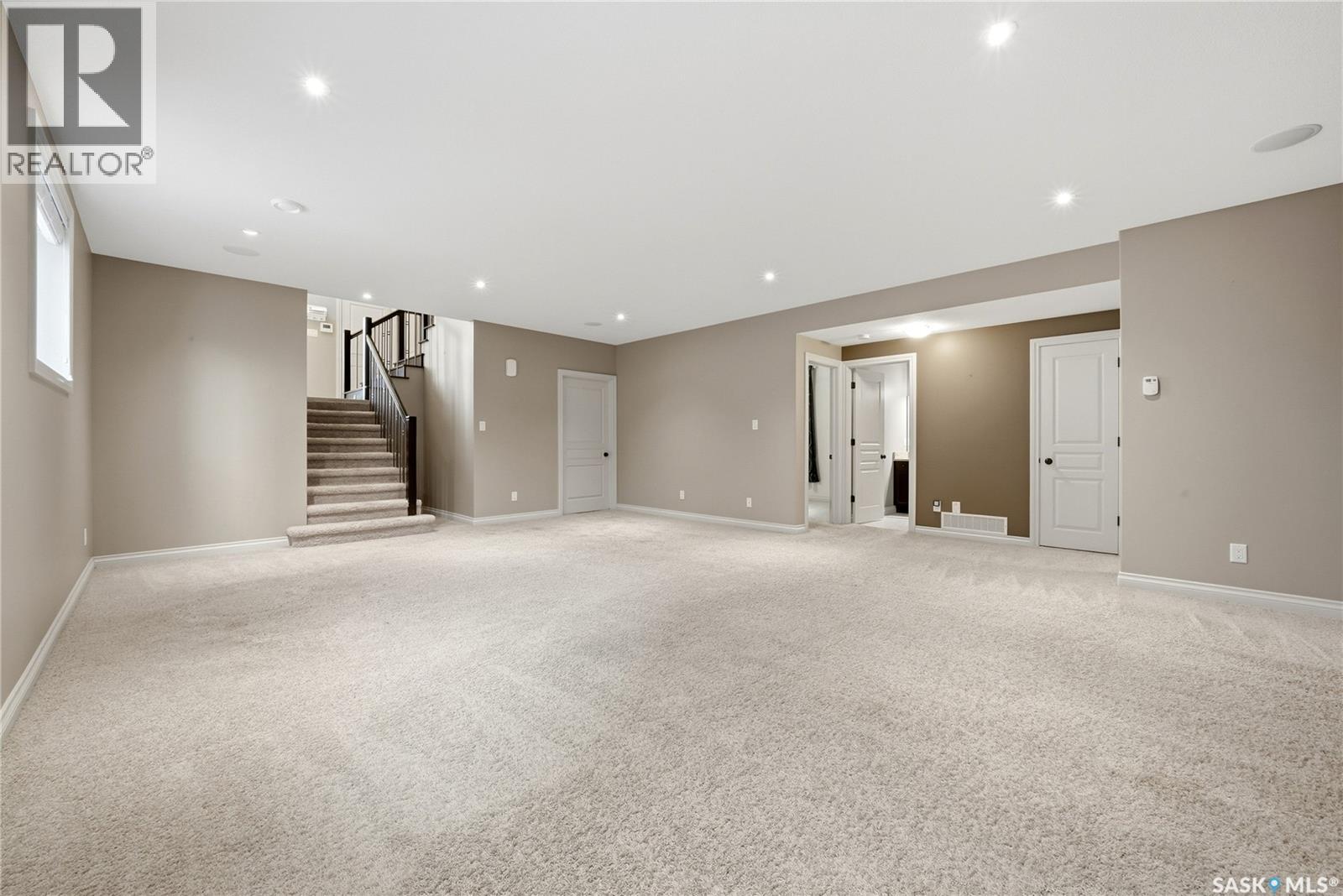 4322 Sandpiper CRESCENT E - 38