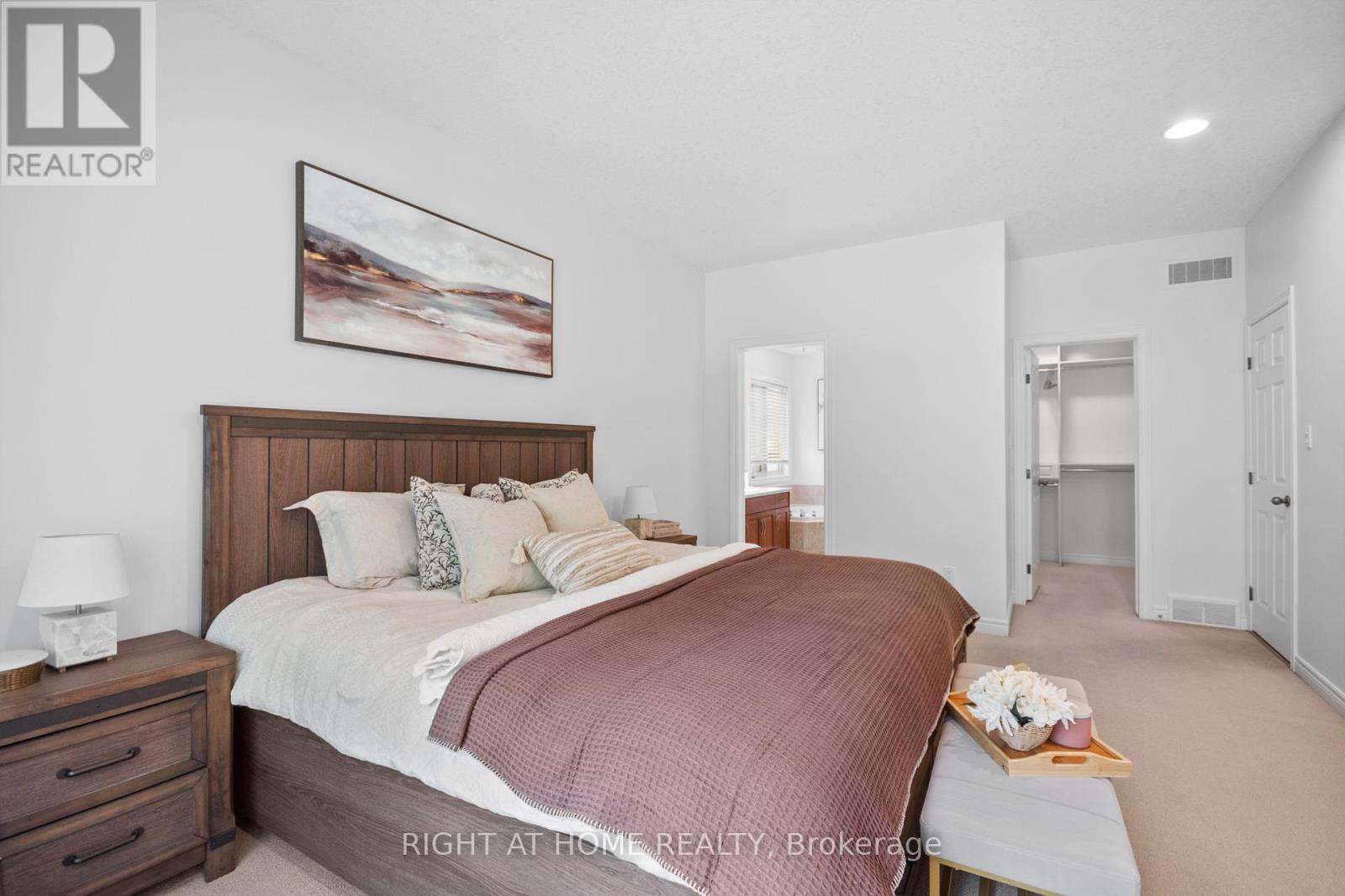 169 WEST RIVERTRACE WALK - Image 23