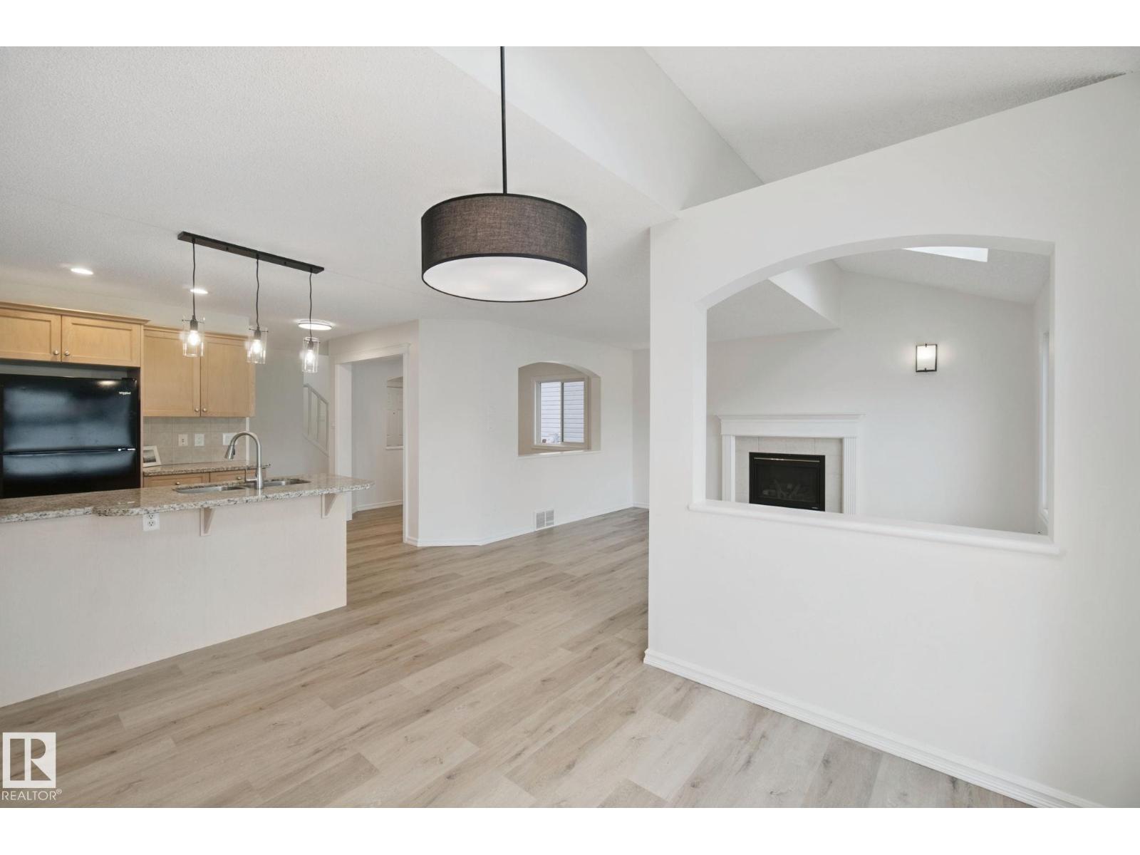 20420 56 AV NW - 18