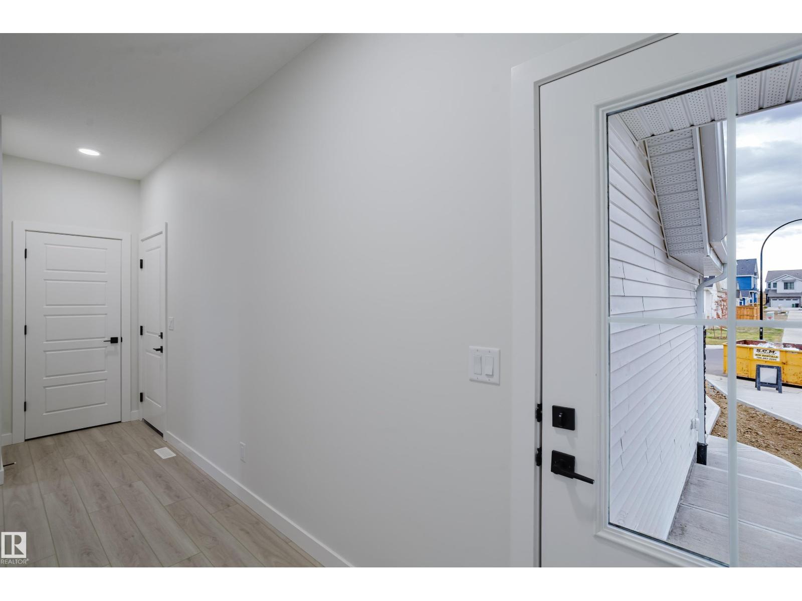 432 27 ST SW - 2
