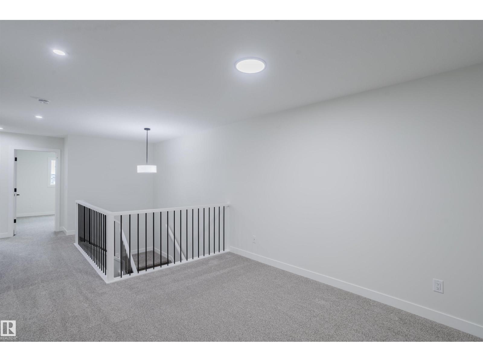 432 27 ST SW - 28