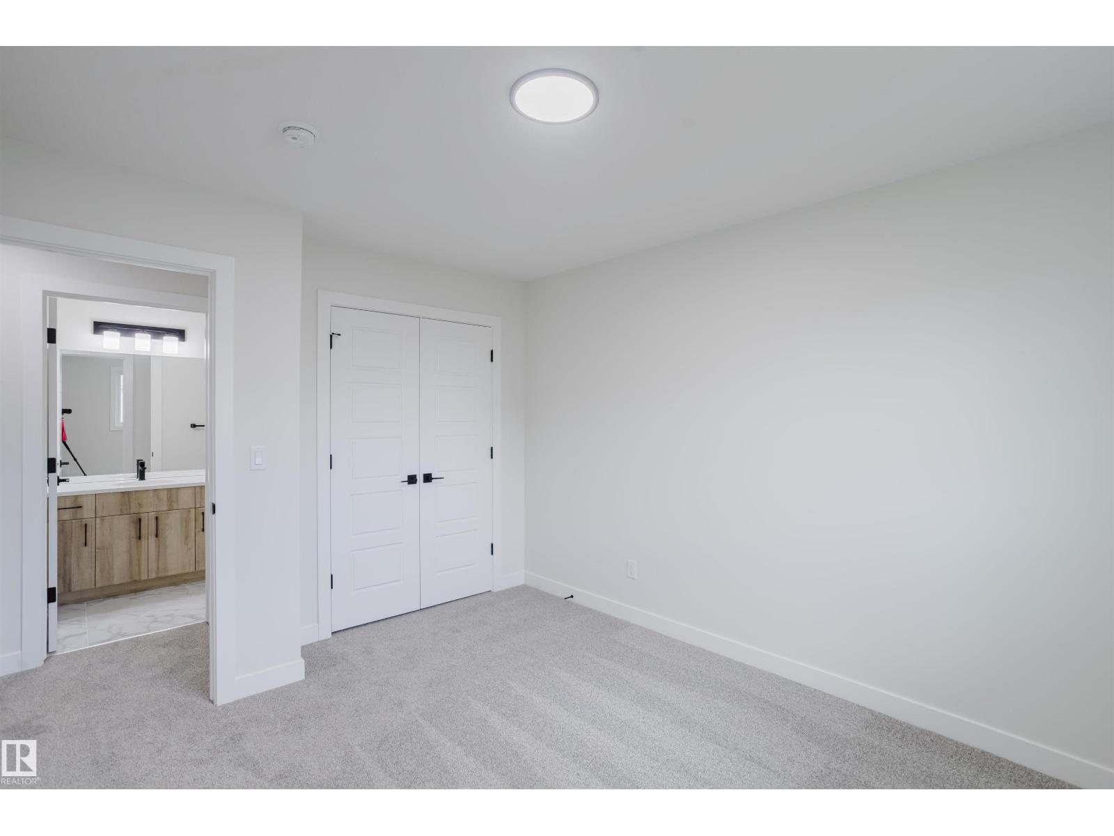 432 27 ST SW - 37
