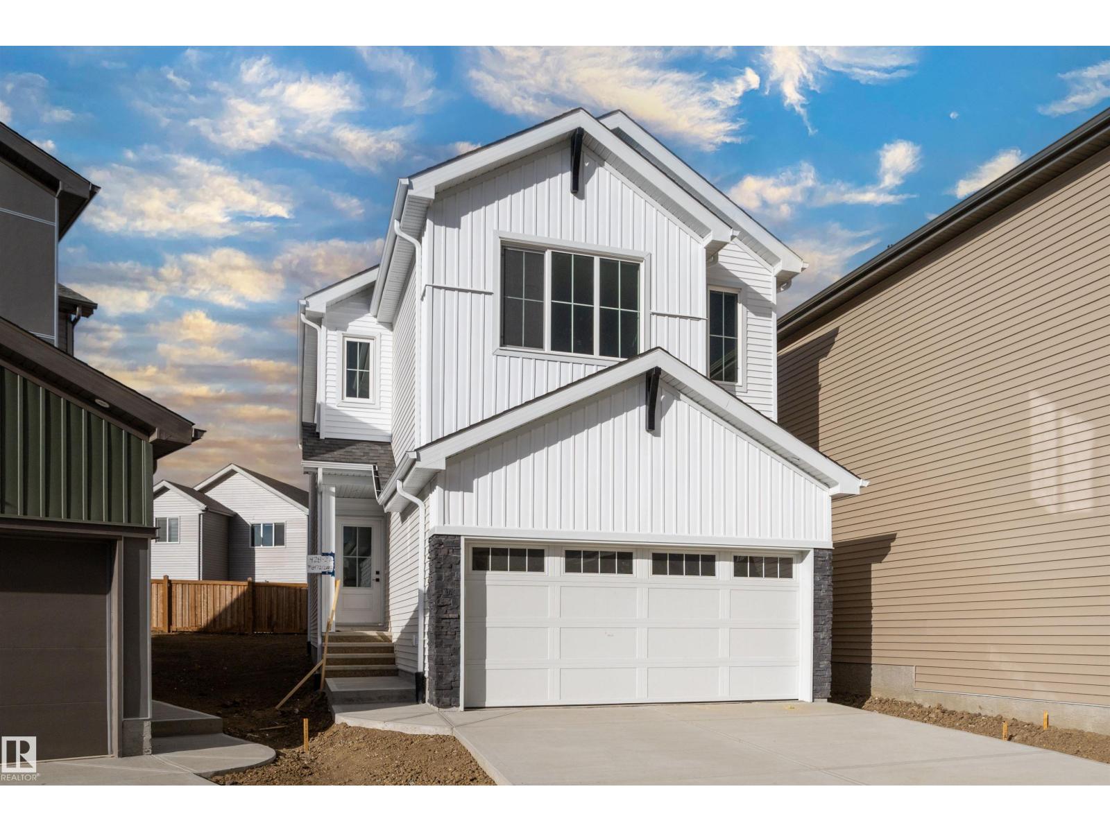 428 27 ST SW - 2