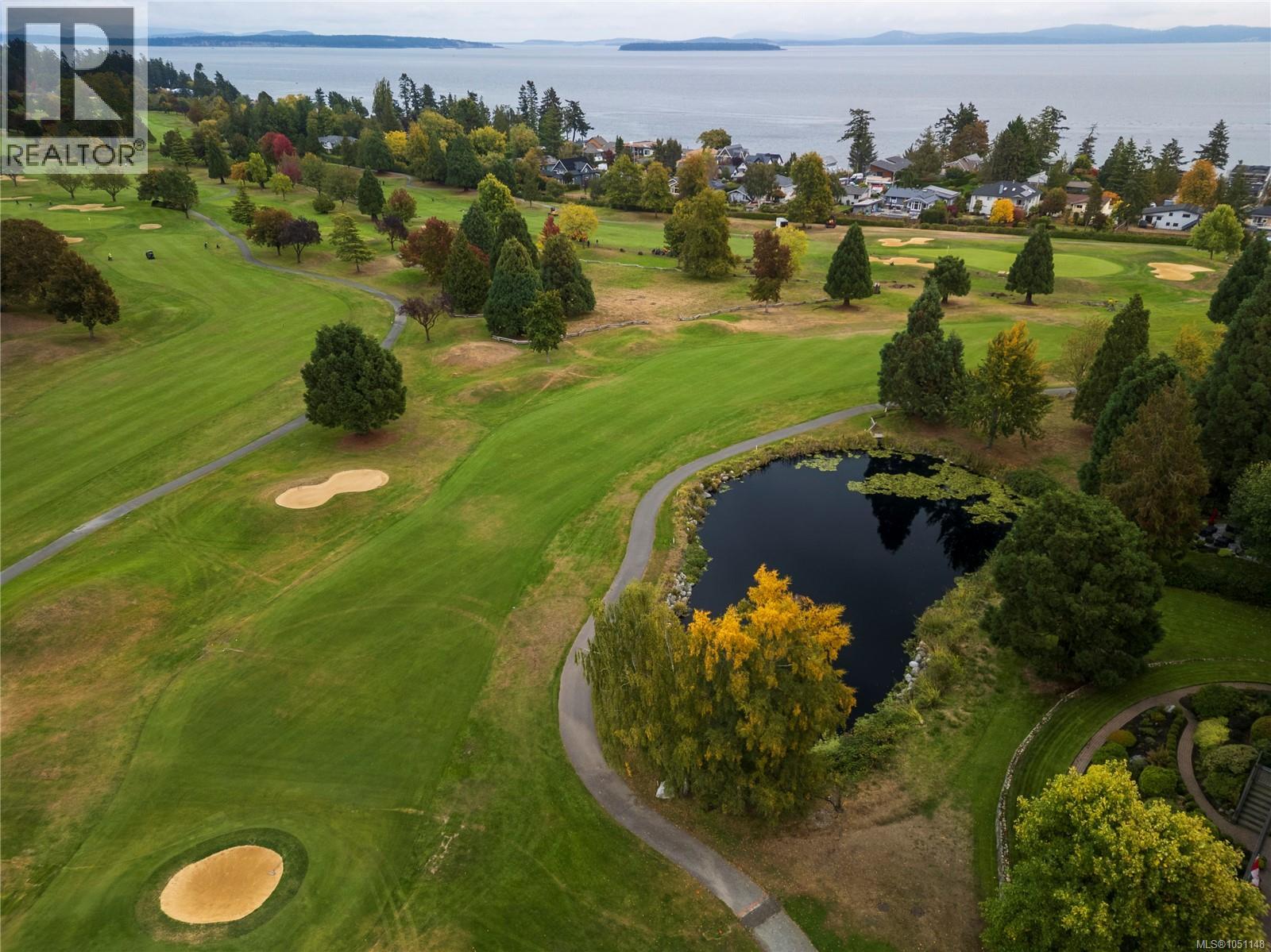 #106 5329 Cordova Bay Rd - 39