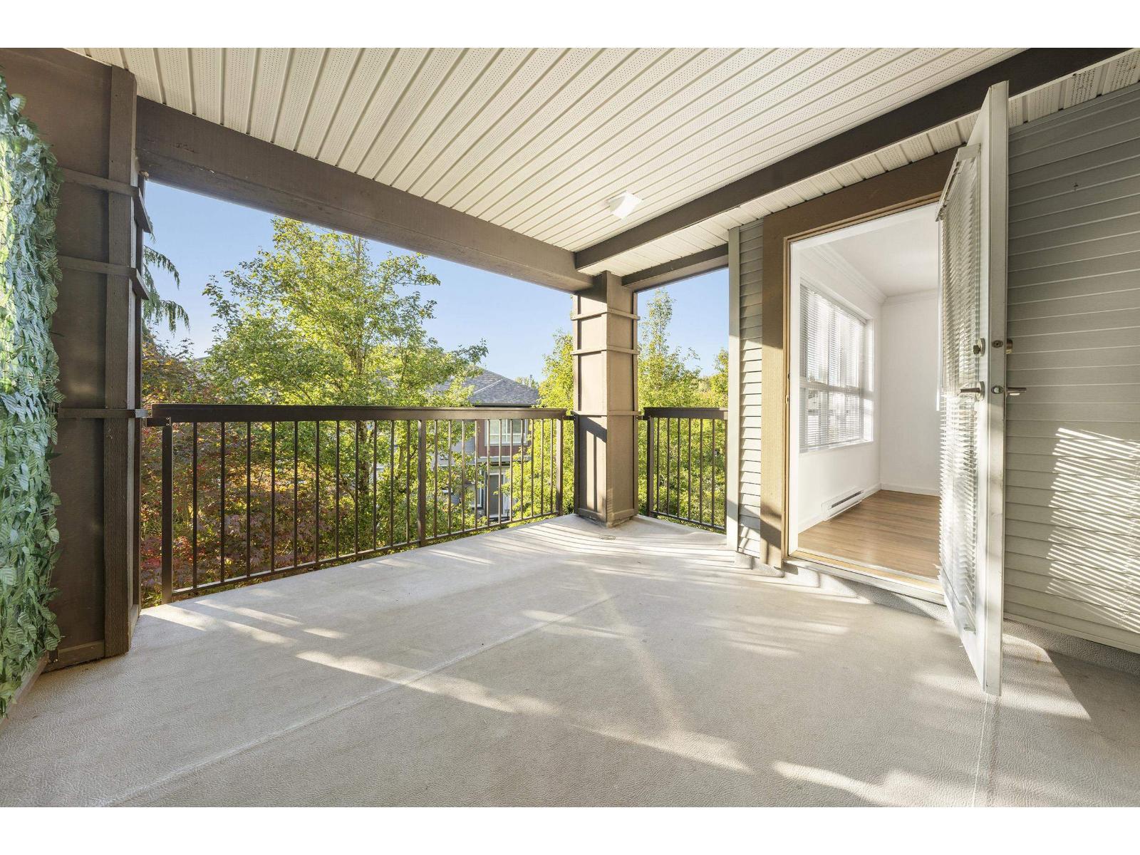 Photo of 309 6815 188 STREET 25