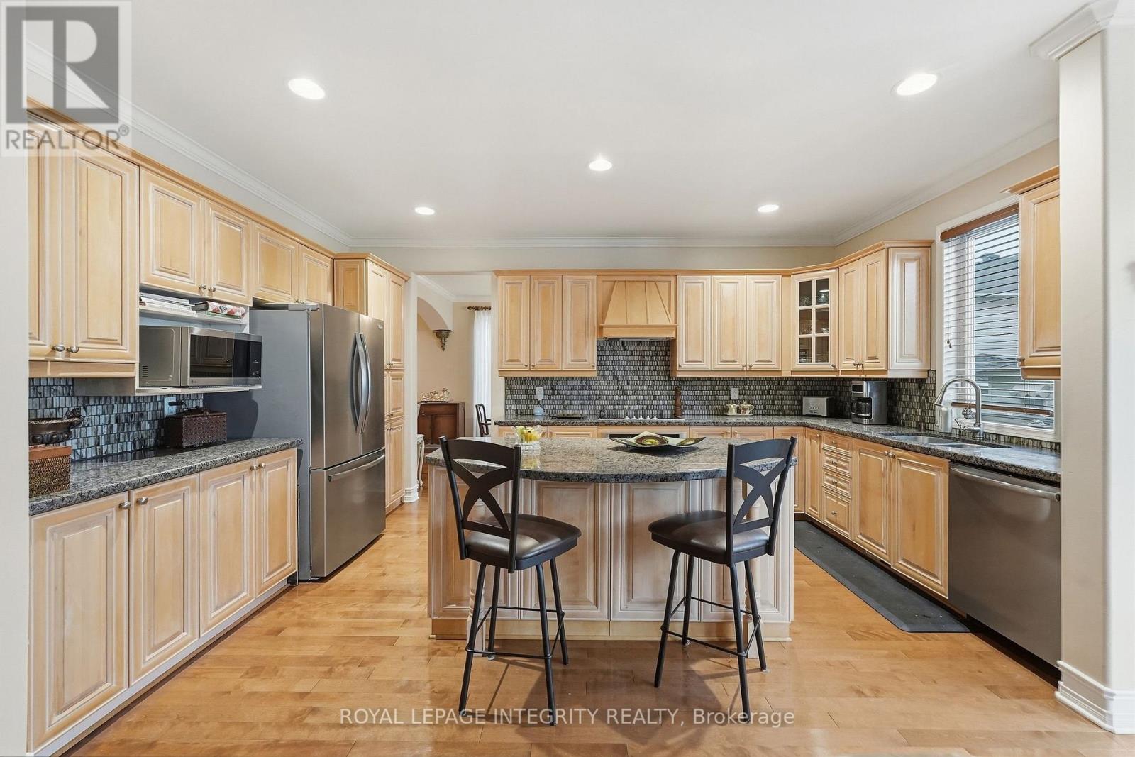 2169 VALENCEVILLE CRESCENT - Image 9