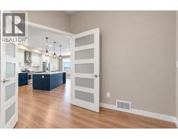 107 Lucas Terrace NW - photo 9