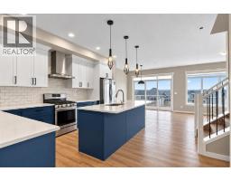 107 Lucas Terrace NW - photo 3