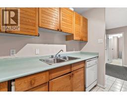 704, 718 12 Avenue SW - photo 8