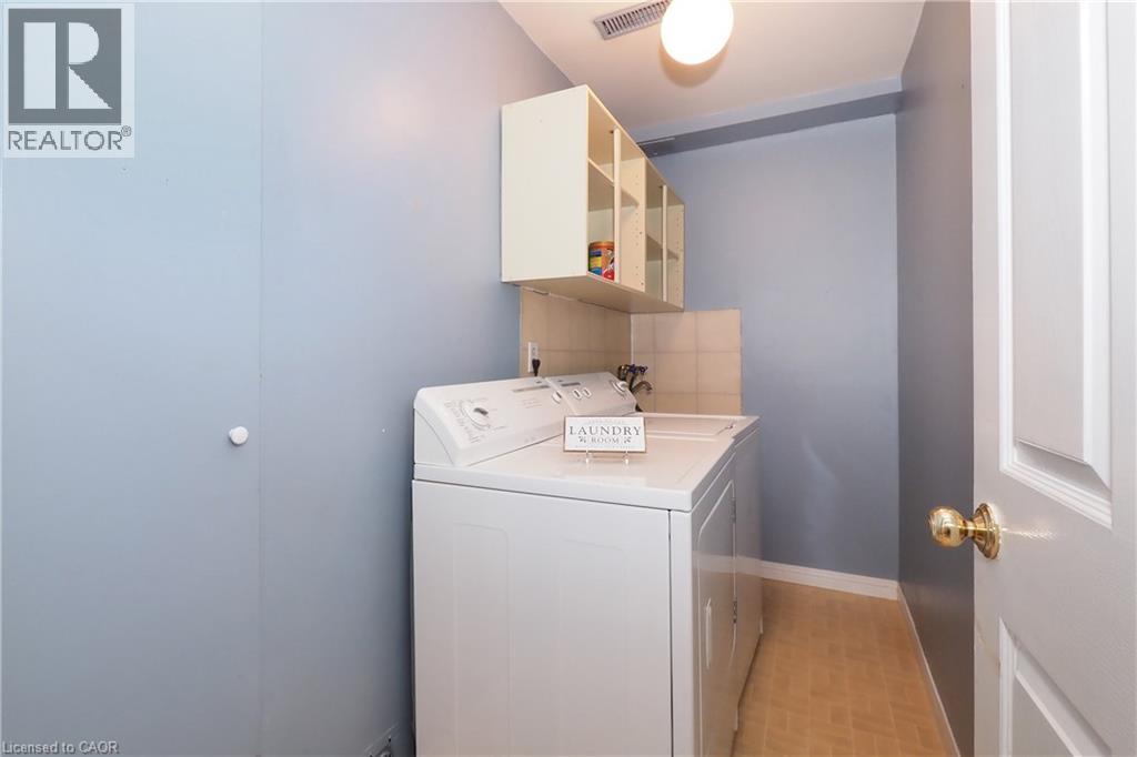 375 Holiday Inn Drive — photo 36