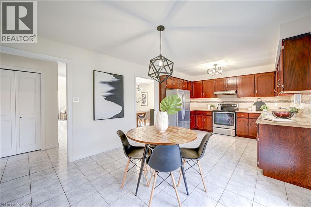 29 Napoleon Drive — photo 12
