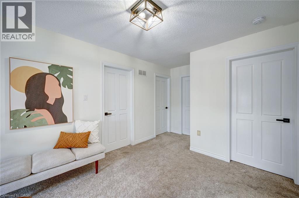 29 Napoleon Drive — photo 17