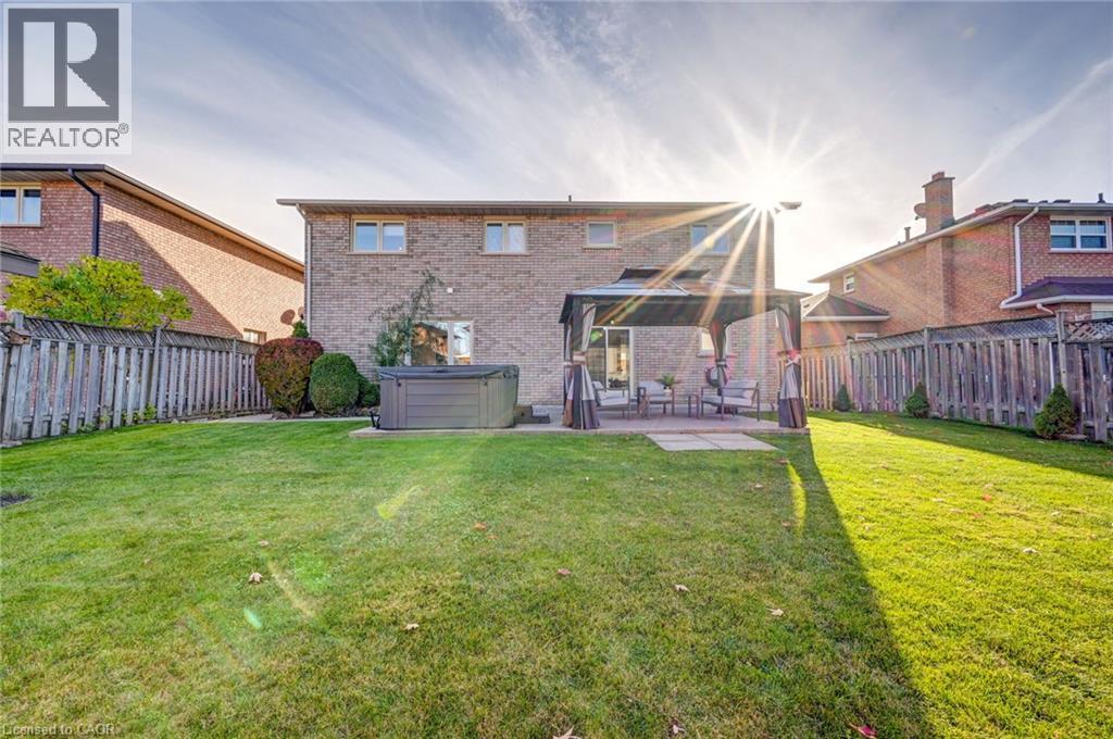 29 Napoleon Drive — photo 24