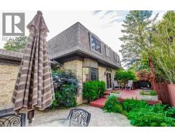 215 Briar Hill Crescent, Ancaster, ON L9G3M9 Photo 36