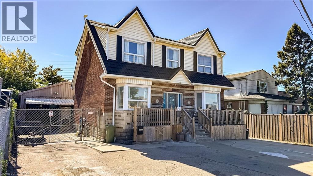 548 BEACH Road, Hamilton — photo 3