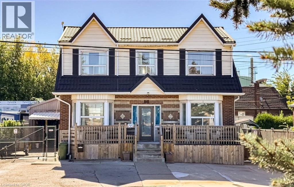 548 BEACH Road, Hamilton