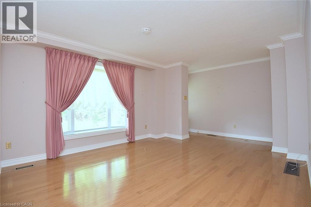 81 AYLMER Crescent, Stoney Creek — photo 10