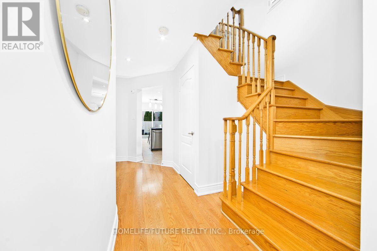 25 THACKERY DRIVE - 5
