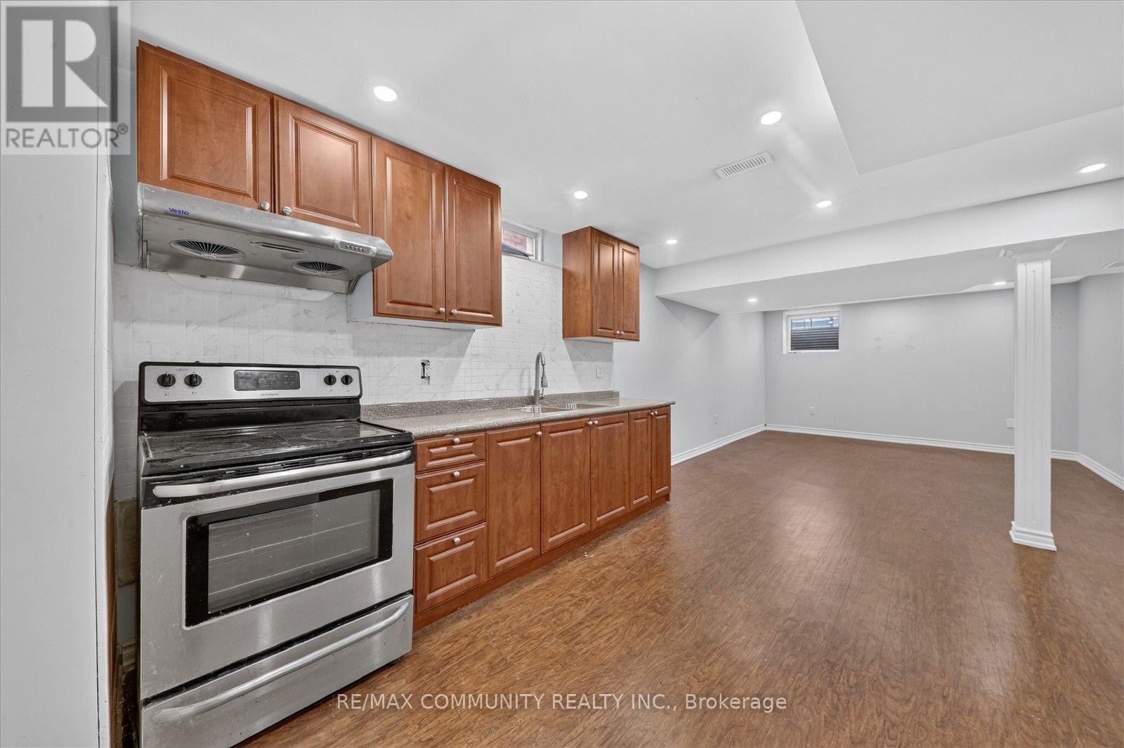 Main- 1550 Bruny Avenue, Pickering, ON photo 32