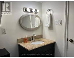 Lower - 256 Woodbine Avenue, Toronto, ON M4L3P2 Photo 9