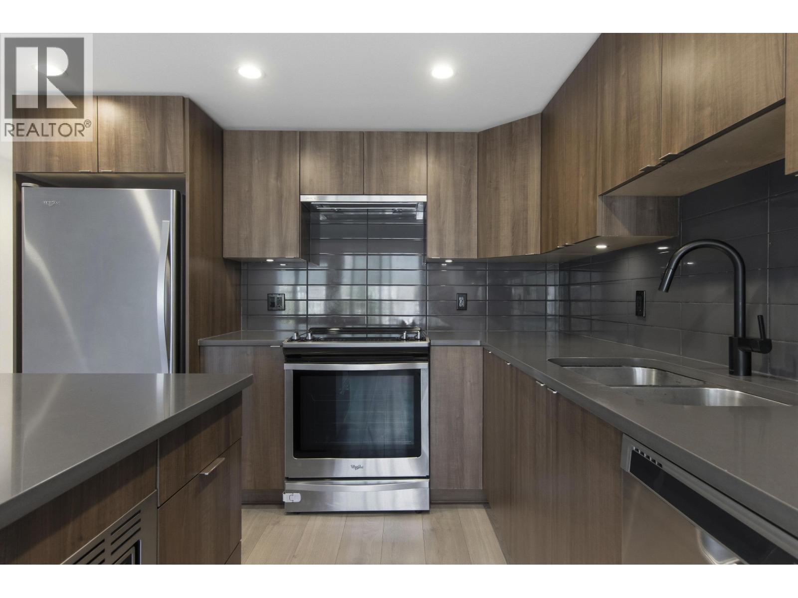 509 1365 PEMBERTON AVENUE, Squamish