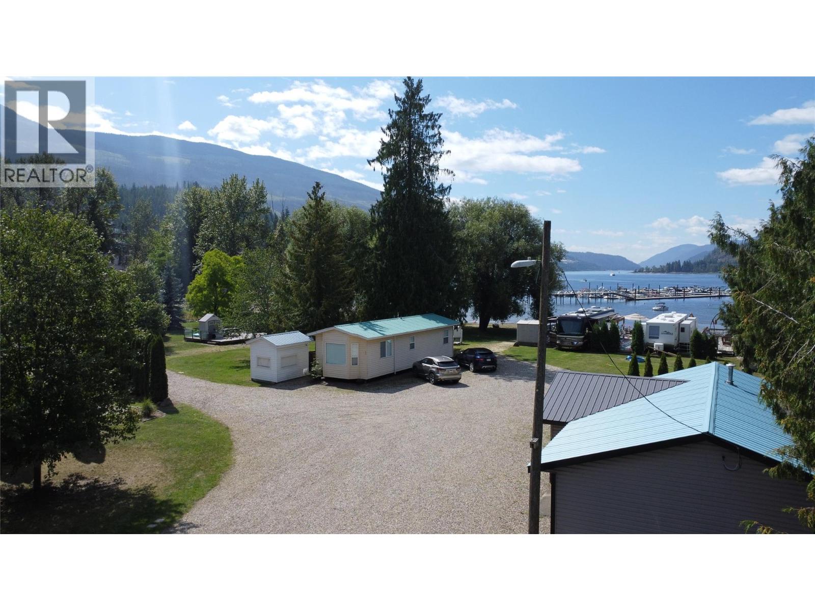 346 Highway 97A, Sicamous