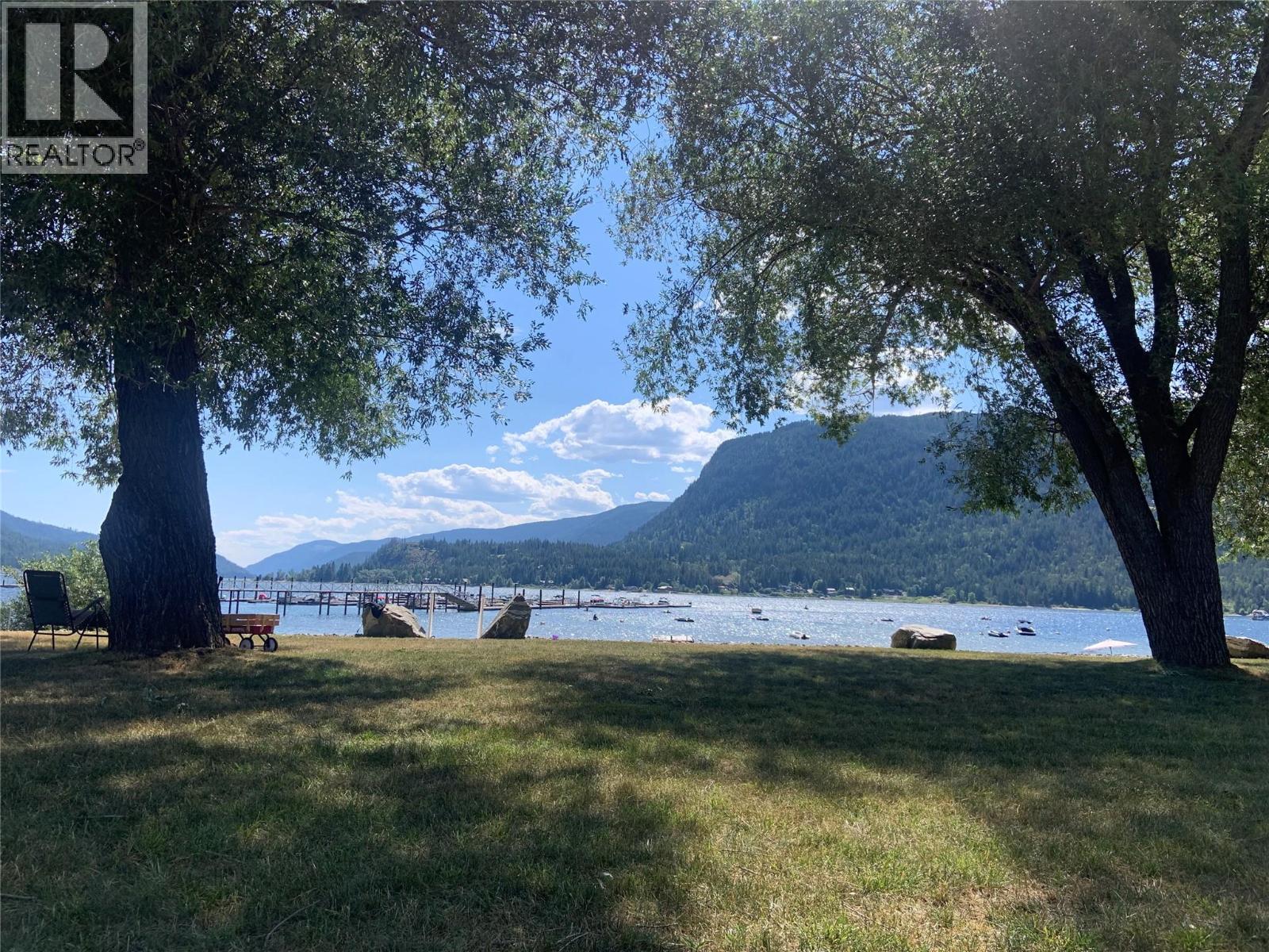 346 Highway 97A, Sicamous