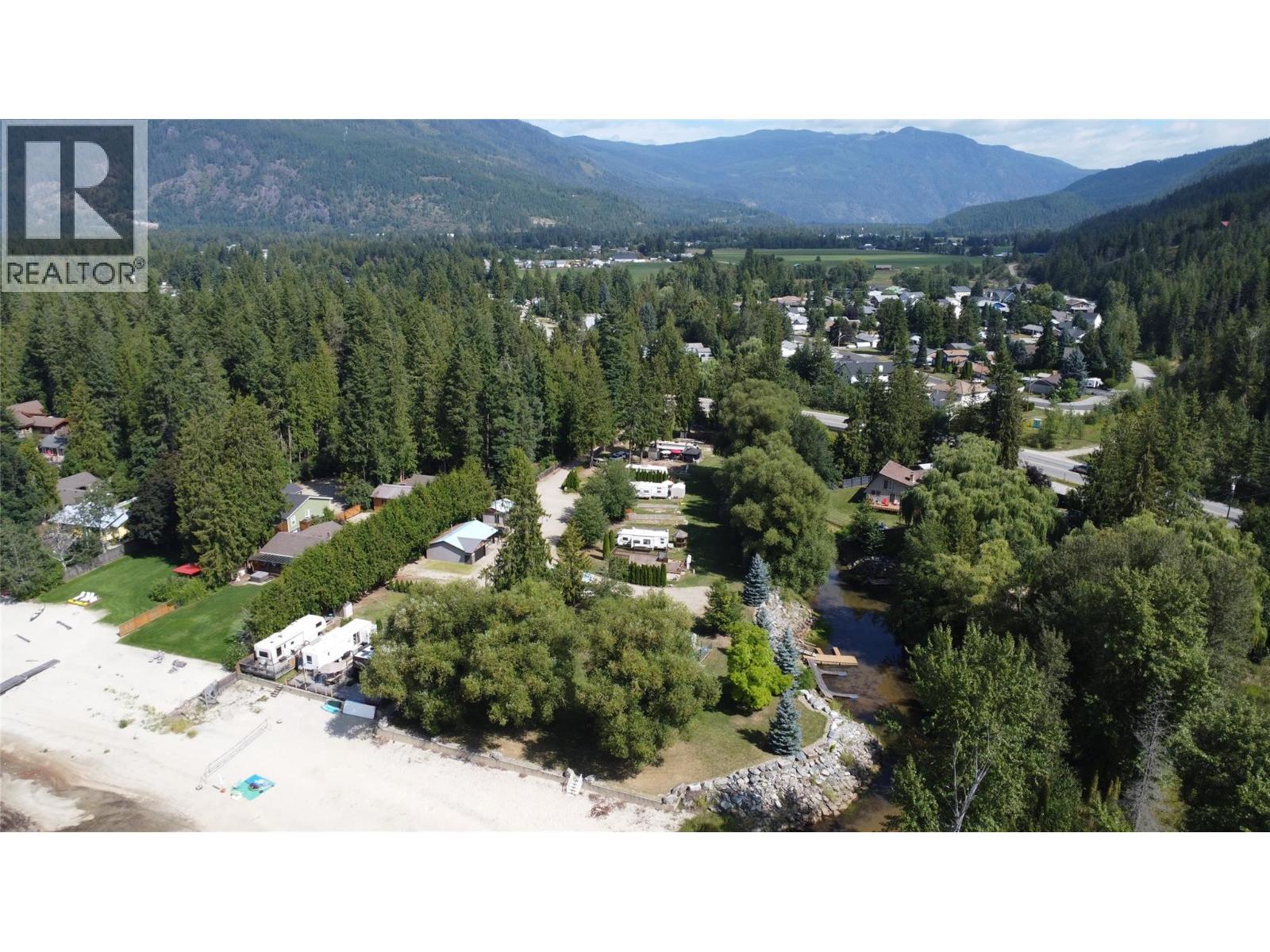 346 Highway 97A, Sicamous