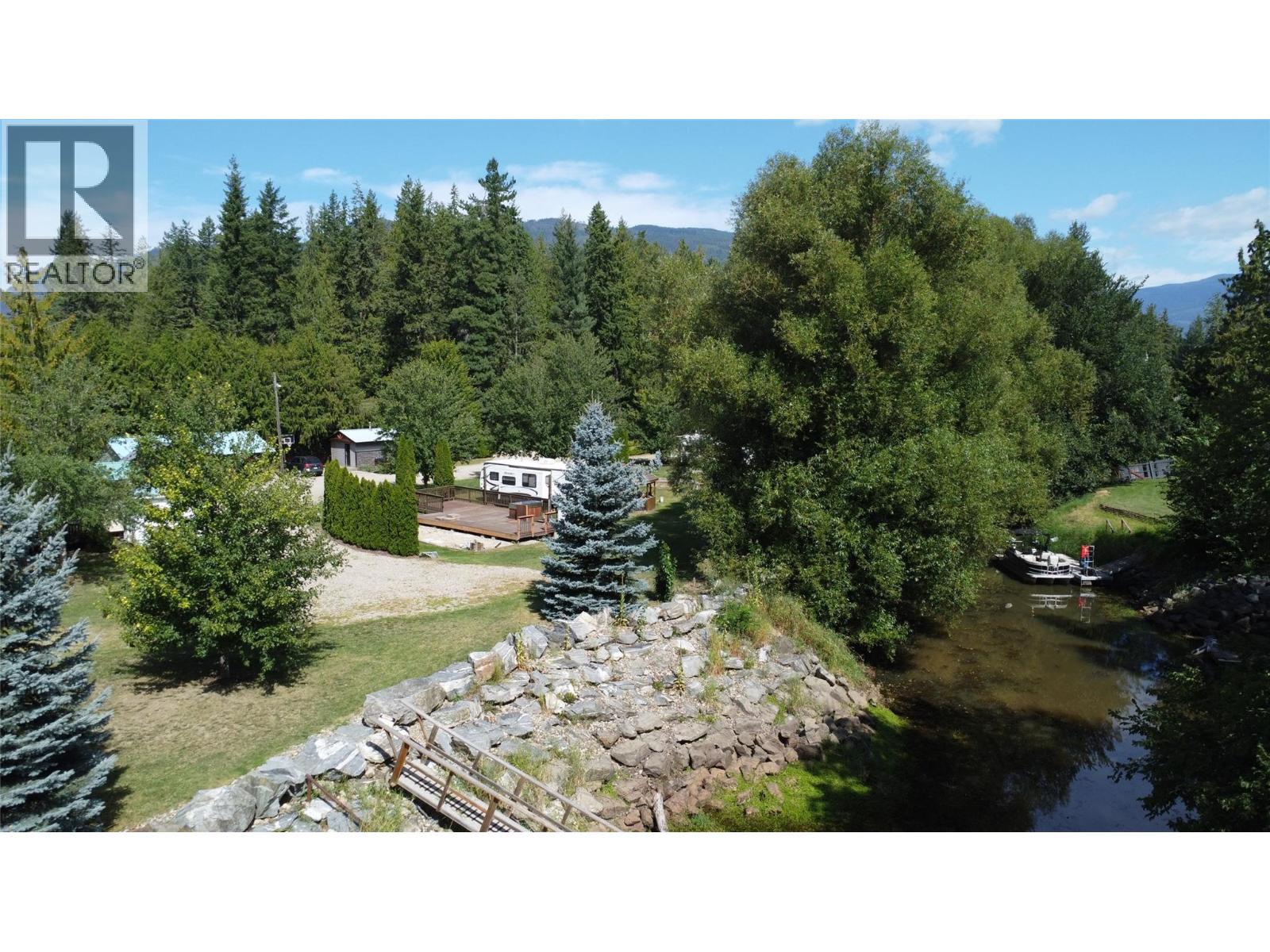 346 Highway 97A, Sicamous