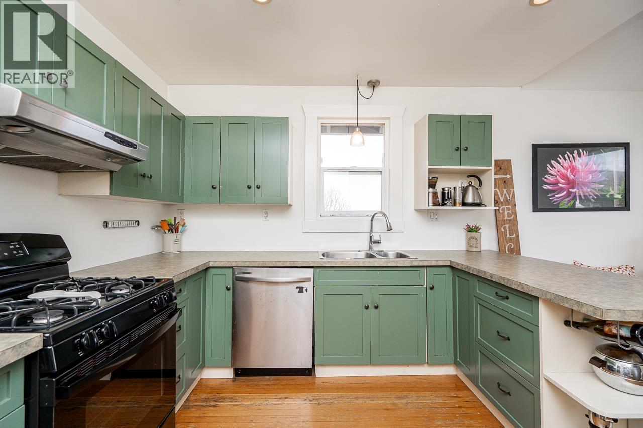 3415 DUNDAS STREET, Vancouver