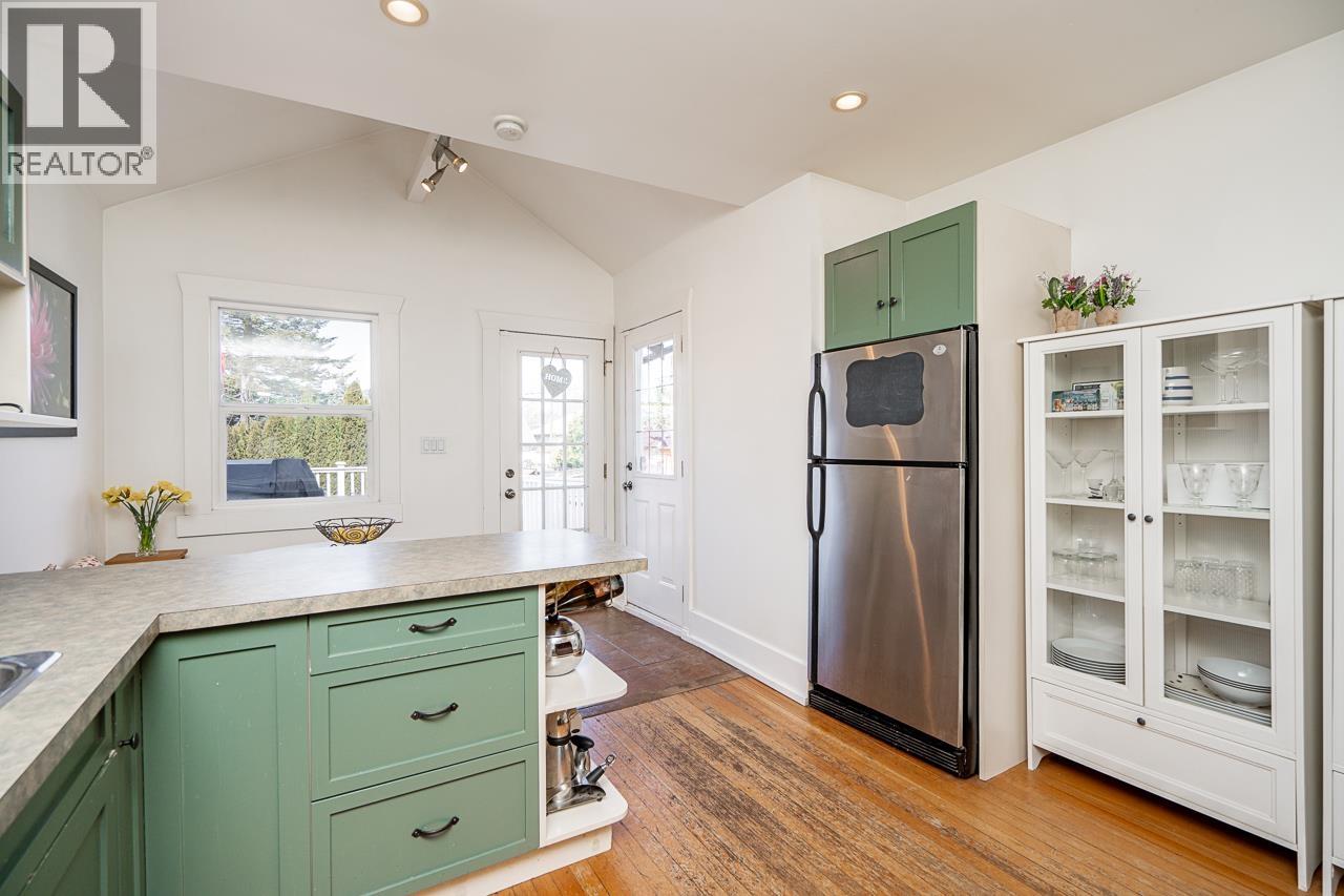 3415 DUNDAS STREET, Vancouver