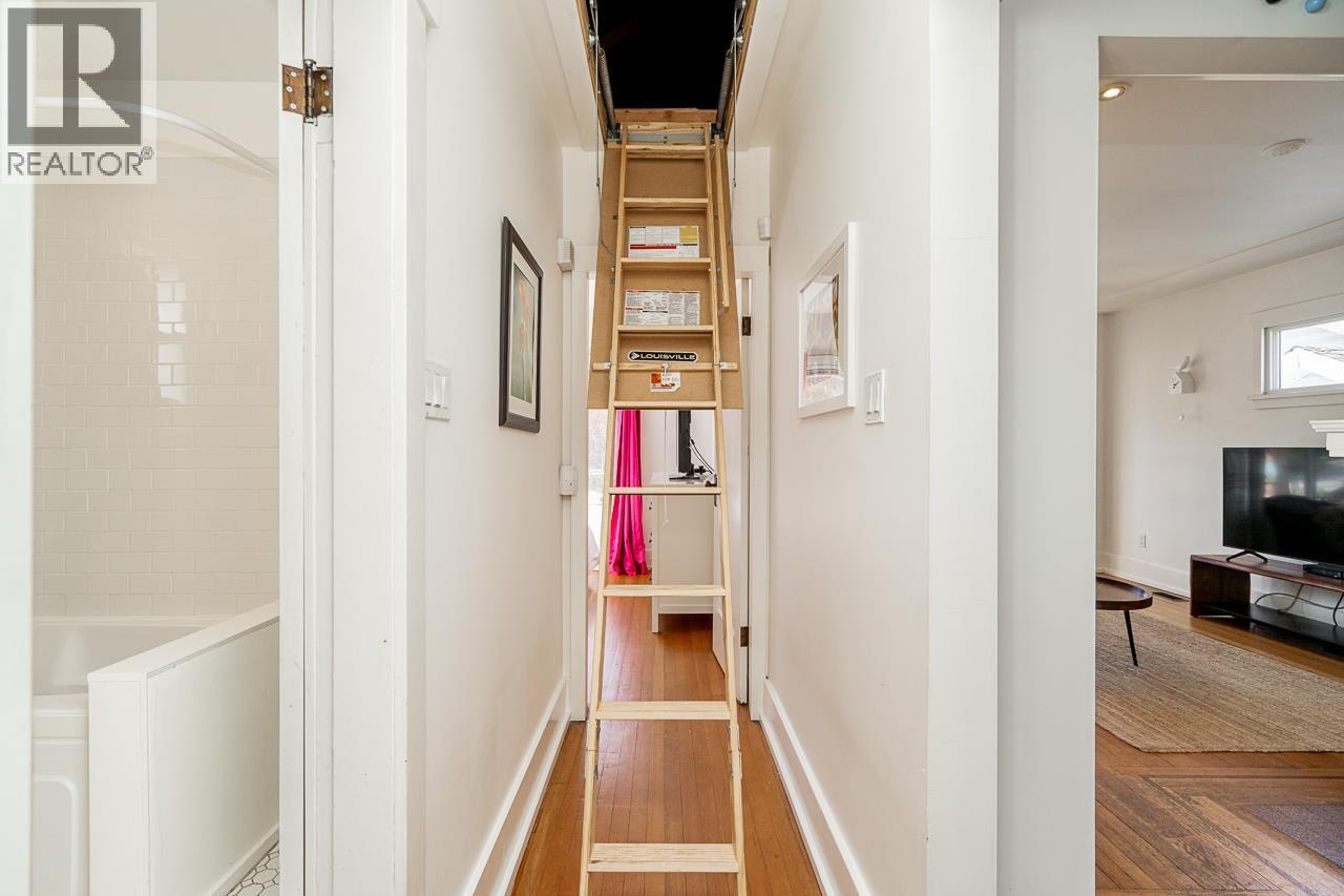 3415 DUNDAS STREET, Vancouver