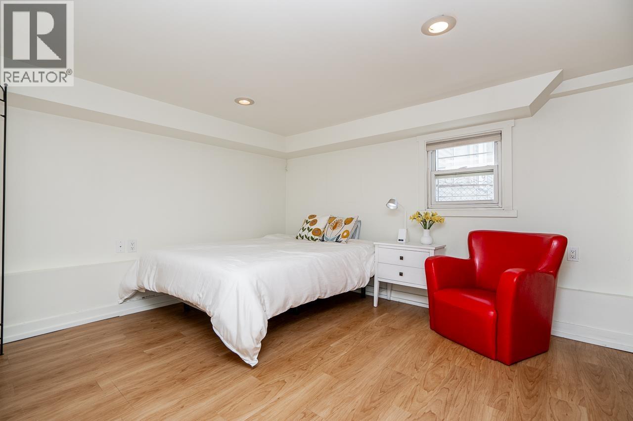 3415 DUNDAS STREET, Vancouver
