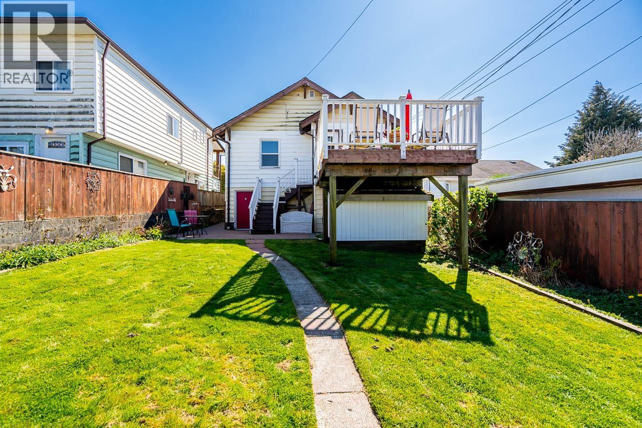 3415 DUNDAS STREET, Vancouver