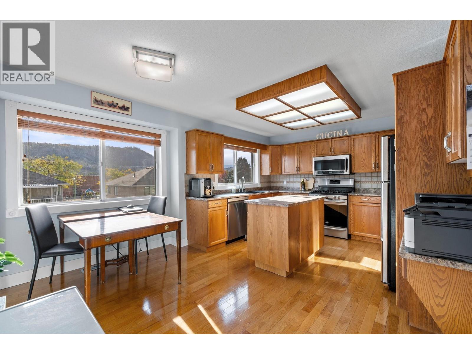 479 Glen Pine Court, Kelowna