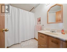 907 Ninth Street, Centre Wellington, ON N0B1J0 Photo 25