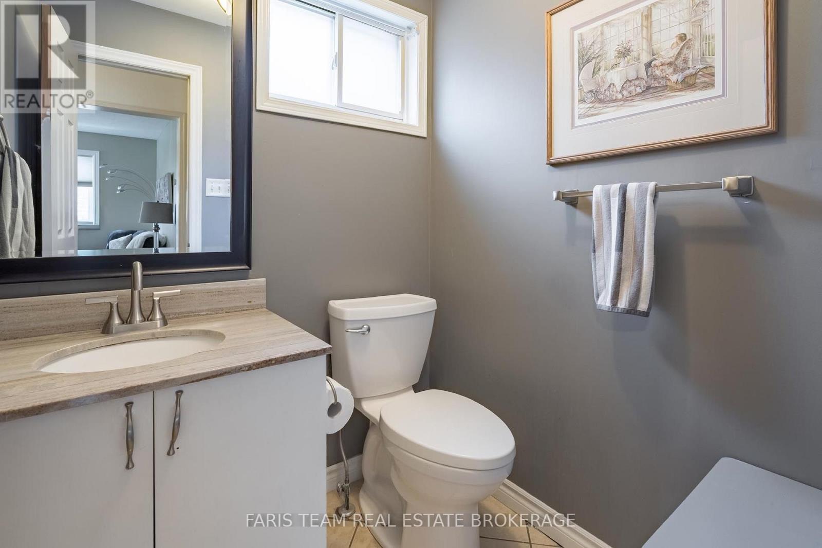 4 Bluegrass Drive, Barrie, ON photo 15