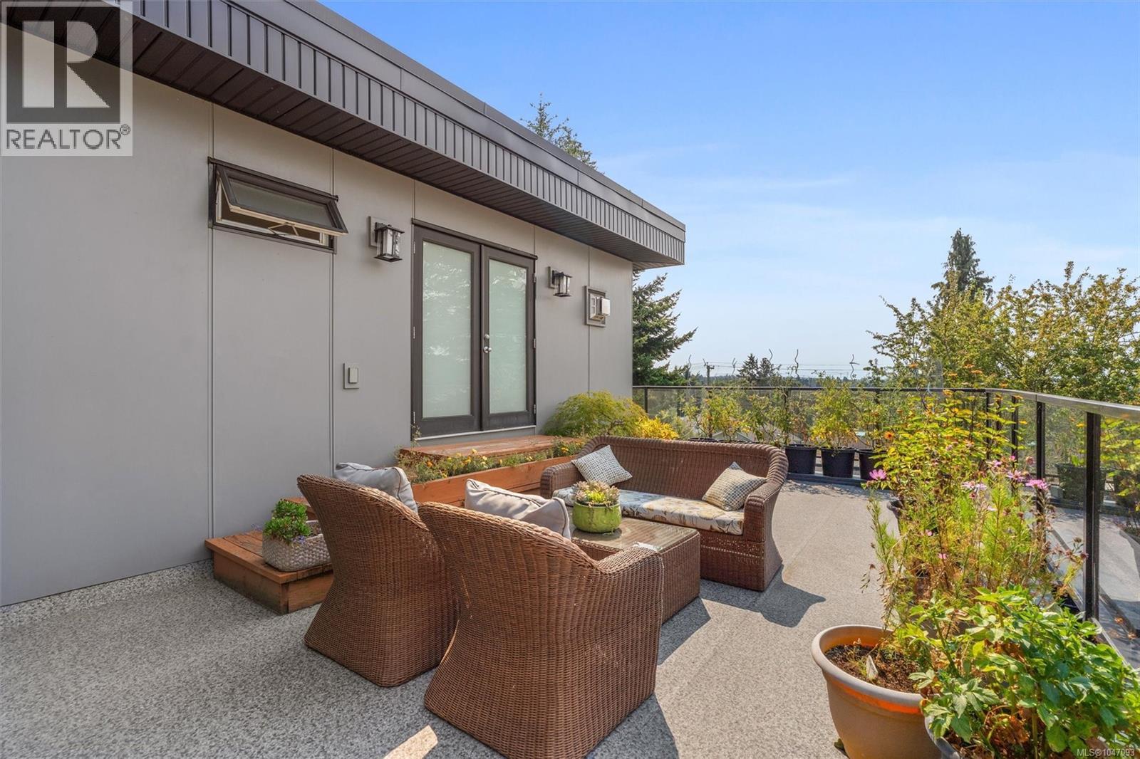 931 Lakeview Ave - 24
